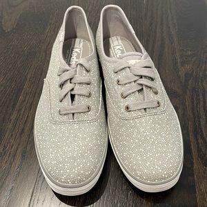 NWOT Keds Gray Polka Dot Sneakers